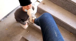 韩国hira女王-踢打 舔运动鞋 舔袜子-97LZTD-8344767