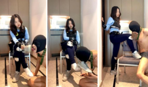 【女生也能很暴力】马术女神脏鞋袜玩狗-97LZTD-8344867