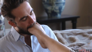 金发美女高跟凉鞋美脚奖励男友-97LZTD-8344877