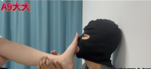 玉足深喉崇拜，舔干净脚底暴力狠插 -97LZTD-8344884