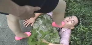 足彩管JO-05漂亮女友的野外虐踩-97LZTD-8344915