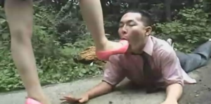 足彩管JO-05漂亮女友的野外虐踩-97LZTD-8344915