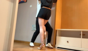 OL高跟光腿膝盖顶裆顶腹加关节技虐待男M-97LZTD-8345111