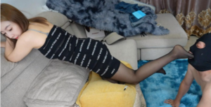 【彼岸花】黑丝脚深喉舔食-97LZTD-8345179