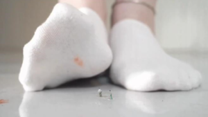 【GTS-呼呼觉】致命选择游戏 白袜 帆布鞋 裸足 入鞋-97LZTD-8345365