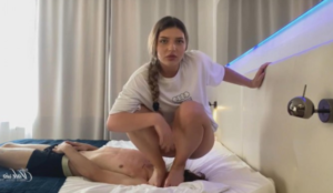 金发女王暴力虐待男奴-97LZTD-83453833