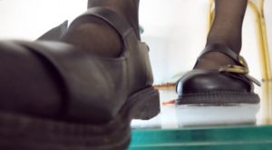 CaiR010h 萱玻璃地板平底萝莉鞋跟碾跺踩CRUSH踩死小龙虾 h鞋底视角-97LZTD-834538930