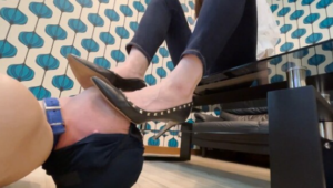 (自购)第3弹：东京抖S女、明里小姐姐与H小姐姐的抖S友人，共同对M男的欺负-97LZTD-834541392