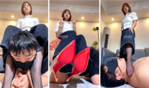 【松紫大大】骑马胯下羞辱-掐乳踩踏-97LZTD-8345415588