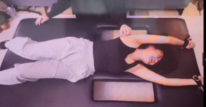 TK可爱小姐姐/挠痒/脚底特写-97LZTD-8345415717285