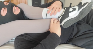 鹤欣女主瑜伽裤腿夹脖子-97LZTD-8345415717288