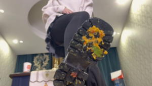 【ToKNai】嗵嗵厚黑+皮鞋践踏变成食物的你-97LZTD-8345415717385