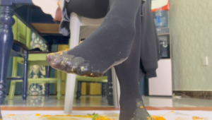 【ToKNai】嗵嗵厚黑+皮鞋践踏变成食物的你-97LZTD-8345415717385