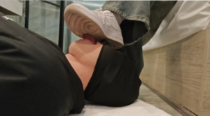 【芋圆】小白鞋白袜裸足调教 -97LZTD-834541571745161850211129412018