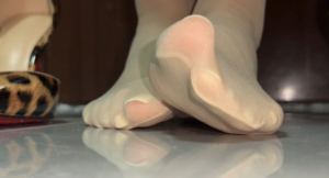 【GTS-精品】美少女主播KK酱の线下粉丝见面会-97LZTD-83454157174516185021112941203117