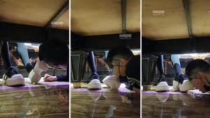 【吴恩】KTV-陪酒公主桌底调-97LZTDGXFC-000003132702182