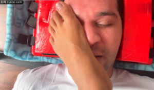 人脸跑步机！Enola女神在狗脸上跑步跳踩暴跺用狗脸当跑步机跺肿-97LZTDGXFC-000003132702588