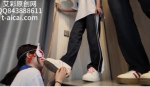 『chnnsct1818』体育课后暴臭汗脚真实羞辱开发女同学-97LZTDGXFC-000003132702693