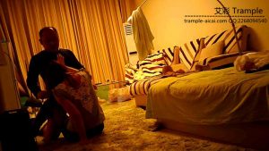 高挑女s金九腿绞手足责