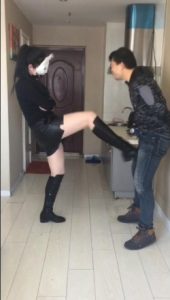 177身高跆拳道女王完虐猥琐大叔