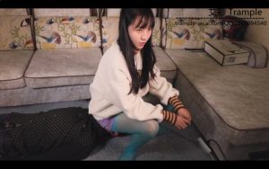 【婉慈Icon】初九蓝丝恋足腿脚绞坐脸插嘴