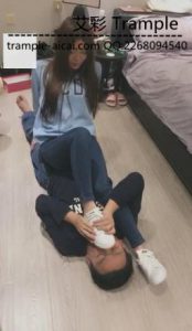 VIVI牛仔裤运动鞋调教贱狗-97L2ZTD-816947