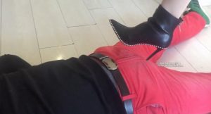 美女莹莹再次爆蛋惩罚路边猥琐大叔