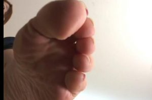 经典女女恋足 闻鞋 闻袜子 添脚