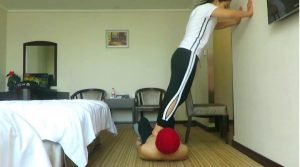 超美现役60KG女跆拳教练跳踩！