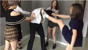 【蛋碎娇娃】4S群虐巅峰-美女教师携女学生共同击败变态训导主任_0