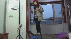 大一嫩美女的生涩初践踏