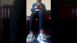 175校园女生初次踩踏尝试