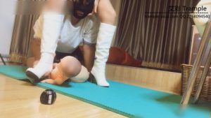 婧儿羞辱系列之女人脚下的屈从（多镜头版本）