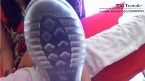 琳琳透明马丁靴汗蒸短丝臭气熏天