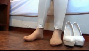 小MM的日常秀丝袜