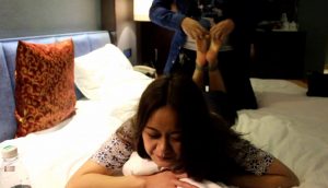 TK人气黑丝+裸足脚底