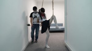 18岁妹子初次绳艺体验