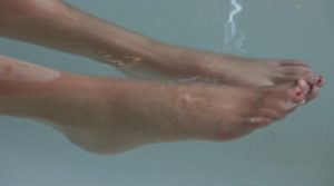 赤足者--楚楚肉丝美足浴