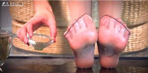 丽柜--Vicky一失足成千古爱