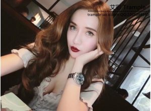 〖H.P.L栖心之栈〗—尔岚户外调教舔玉足、吃土