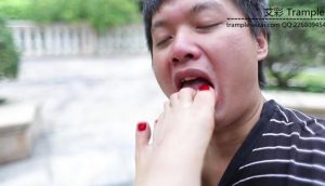 〖H.P.L栖心之栈〗—尔岚户外调教舔玉足、吃土