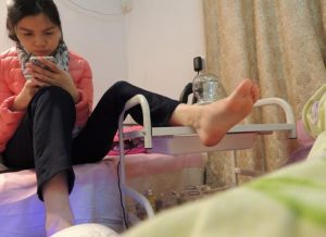 美容院用宫廷拍摄手法俯脚底+视频