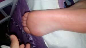 年轻女教师的脚