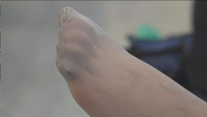 [子林4K视频]年终爆款感天动地：冷冷的和谐号铁姐，伸直销魂丝足长腿带你上天[0645]