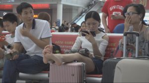 [子林4K视频]无脚底不过瘾，正机位头脚同框，再细致扫描一双少女玉足[0600]