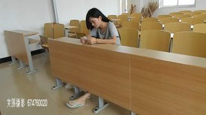 裸足TK小美女脚心