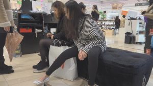 [子林4K视频]好一双艳趾雪肌美脚，动作丰富最后还完整表演双脚穿上黑丝[0320]