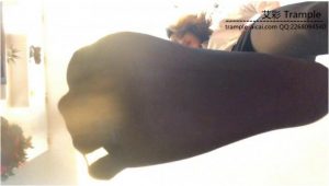 宣萱定制pov虐脚下贱狗