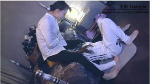 馨雨玩弄母狗艳艳