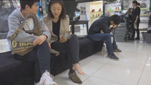 [子林4K视频]清秀少妇扫荡鞋柜，那叫一个行云流水[0355]